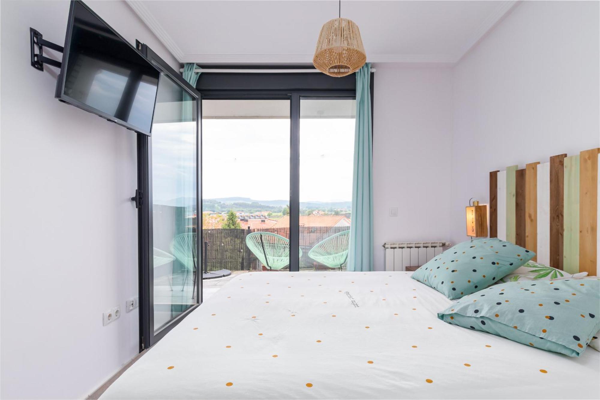 In With Private Terrace Cudon