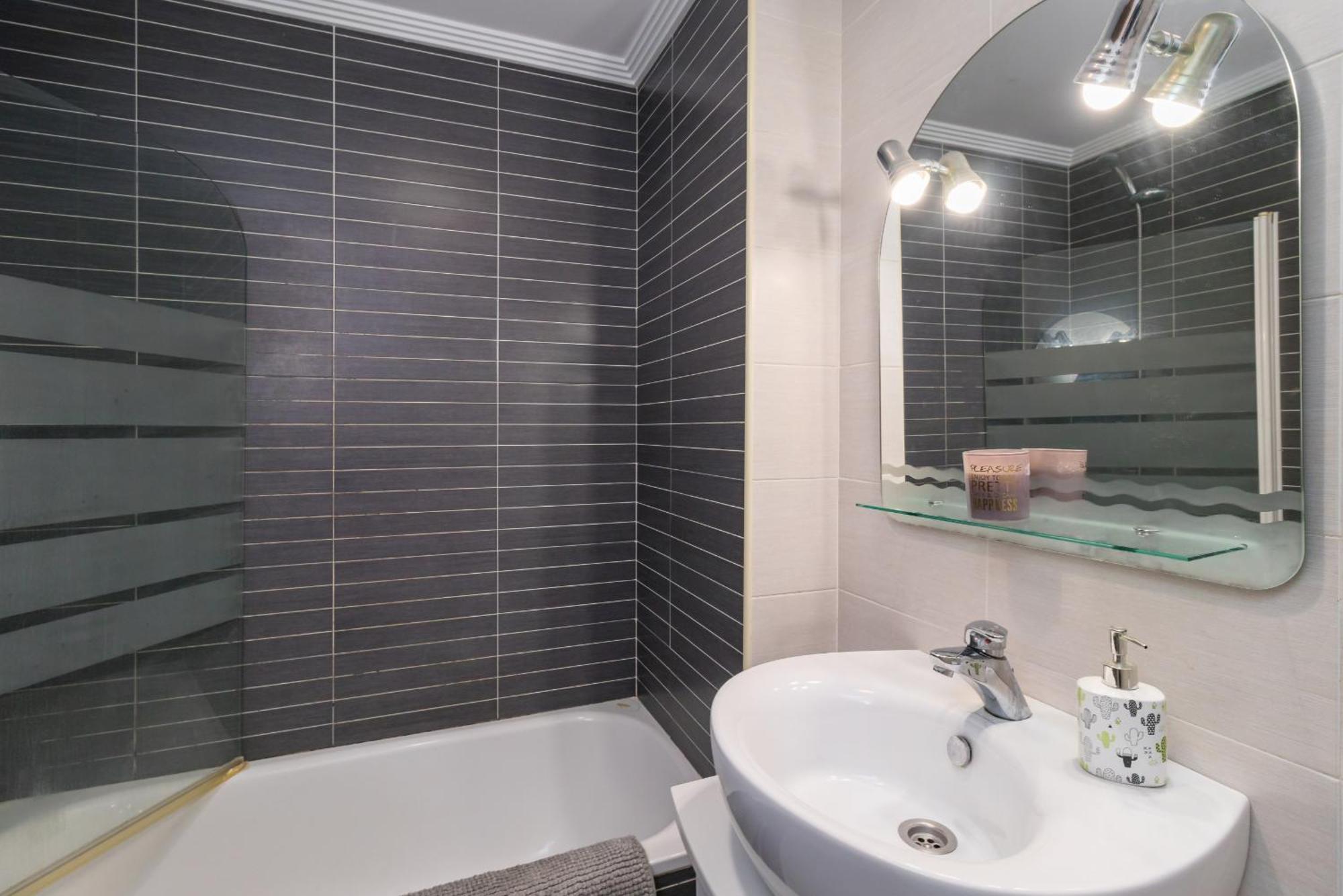 In With Private Terrace * Cudon