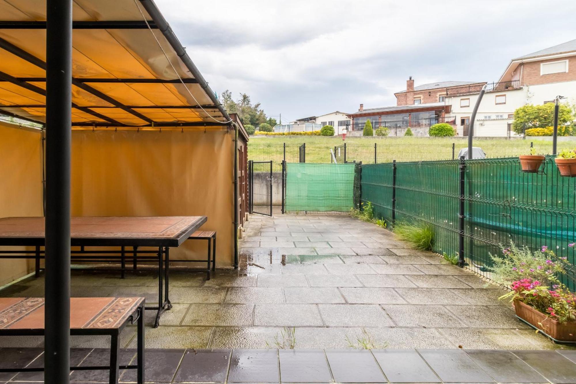 In With Private Terrace Cudon